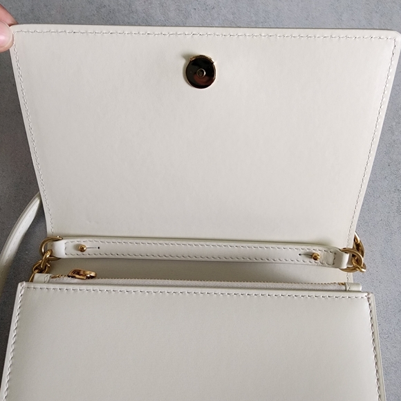 OFF- White wallet on chain - Picture 7 of 12